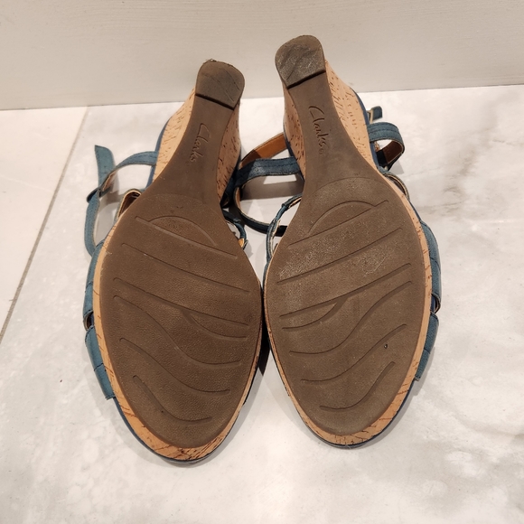 Clark's 7.5 cork wedges with blue leather - Picture 4 of 4